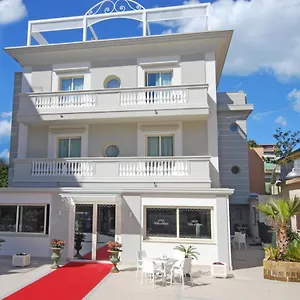 https://hotel-villa-del-mare-rimini.riccione-hotels.org